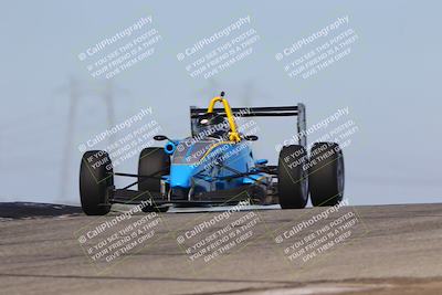 media/Oct-26-2025-CalClub SCCA (Sun) [[8ce1e69566]]/Group 3/Grapevine/